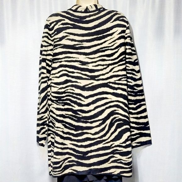 Evan-Picone Zebra Print Open Front Knit Cardigan Women's (L) - Picture 4 of 9
